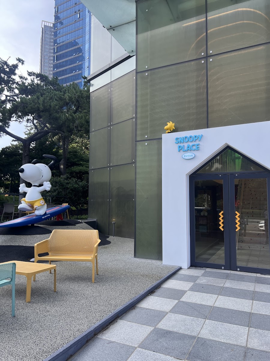 Snoopy Place Busan