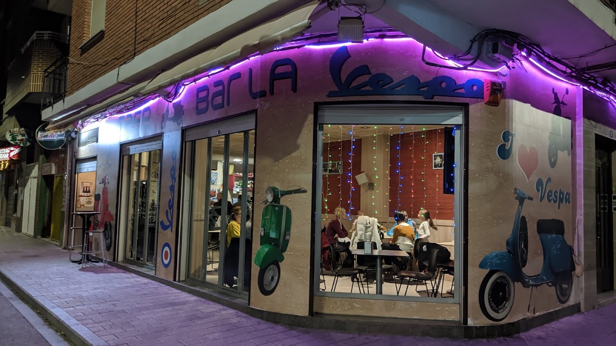 Café Bar La Vespa.