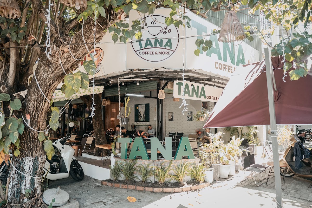 TANA COFFEE