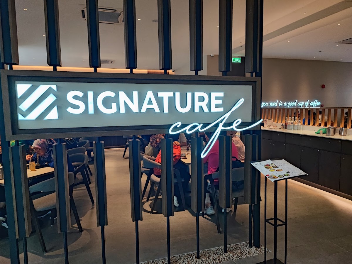 Signature Cafe Glenmarie