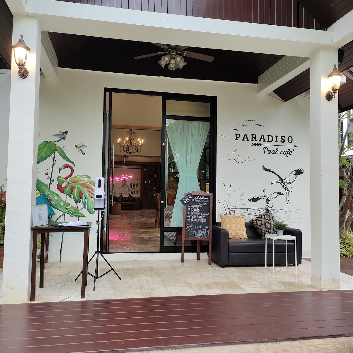 Paradiso pool cafe at phuket