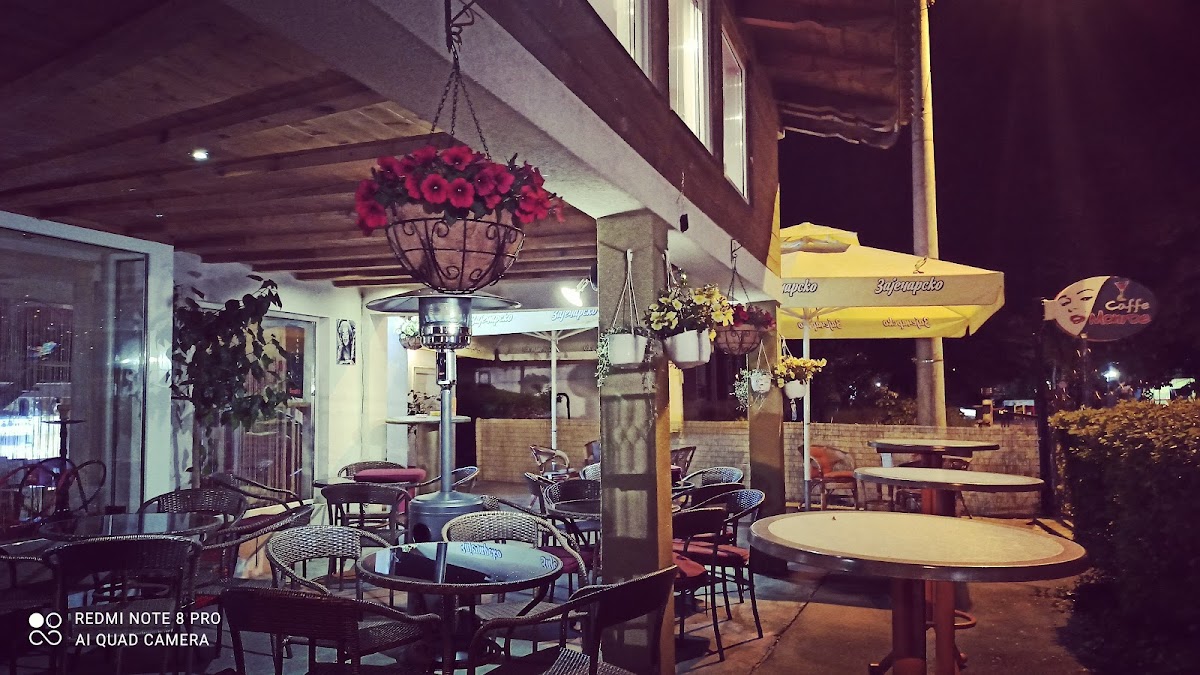 Caffe Monroe & Nargila Bar