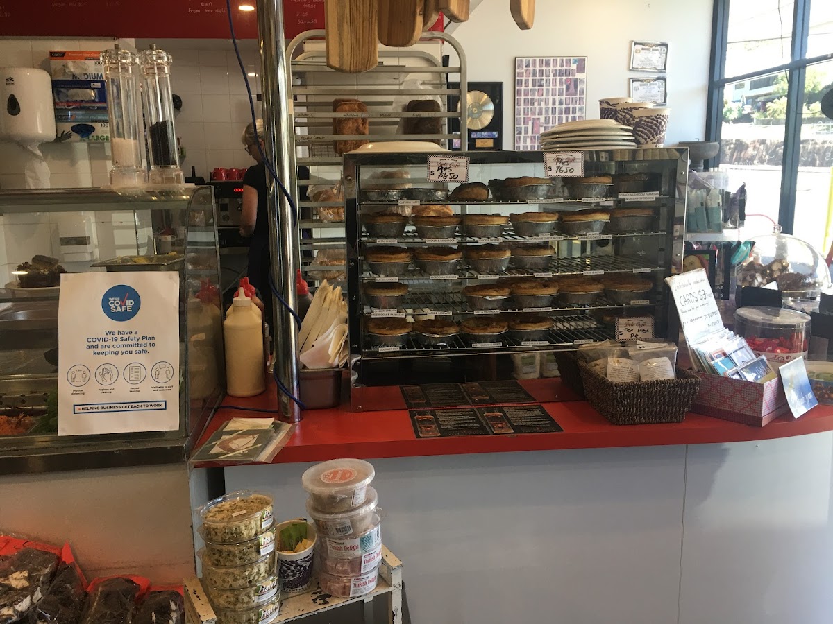 Show & Shine Deli Cafe