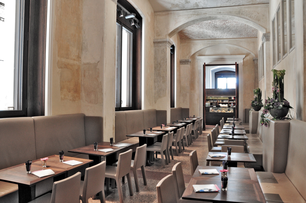 Allegretto Cafe im Neuen Museum