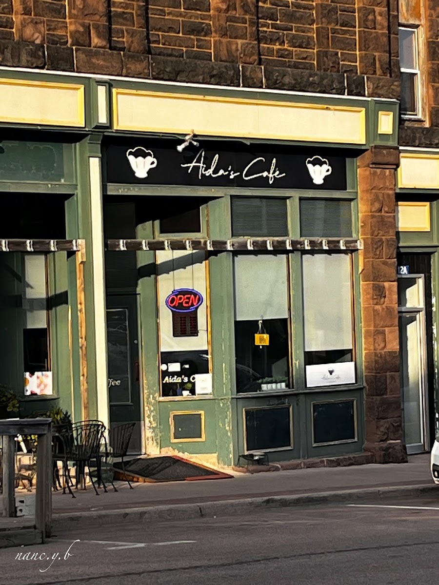 Aida’s cafe