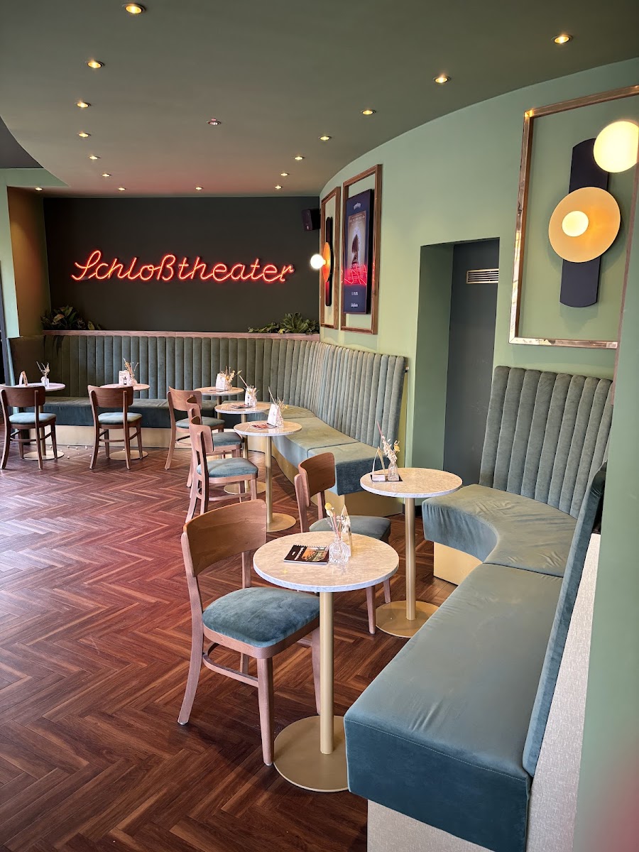 Cafe im Schlosstheater
