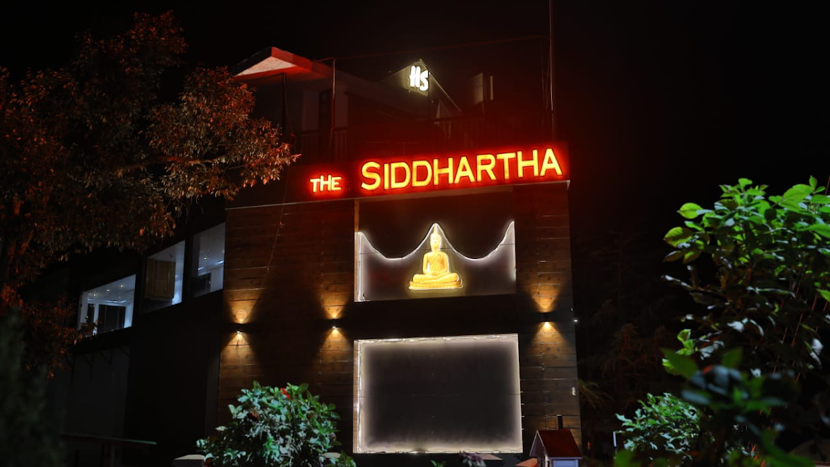 Fire And Flare Shisha Cafe( Rooftop Cafe)