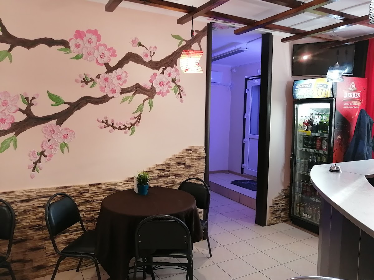 'Food Ziama' sushi-kafeteriiı