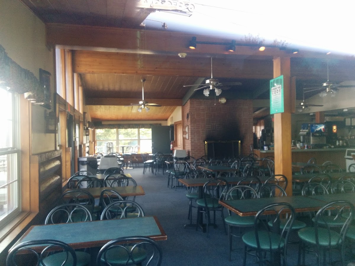 Hendrick's Summit Lodge