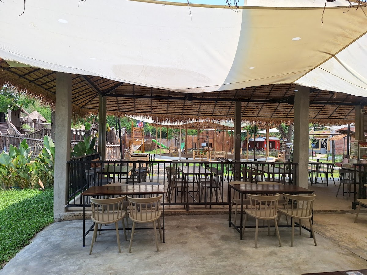 Lenmaii Playground & Cafe