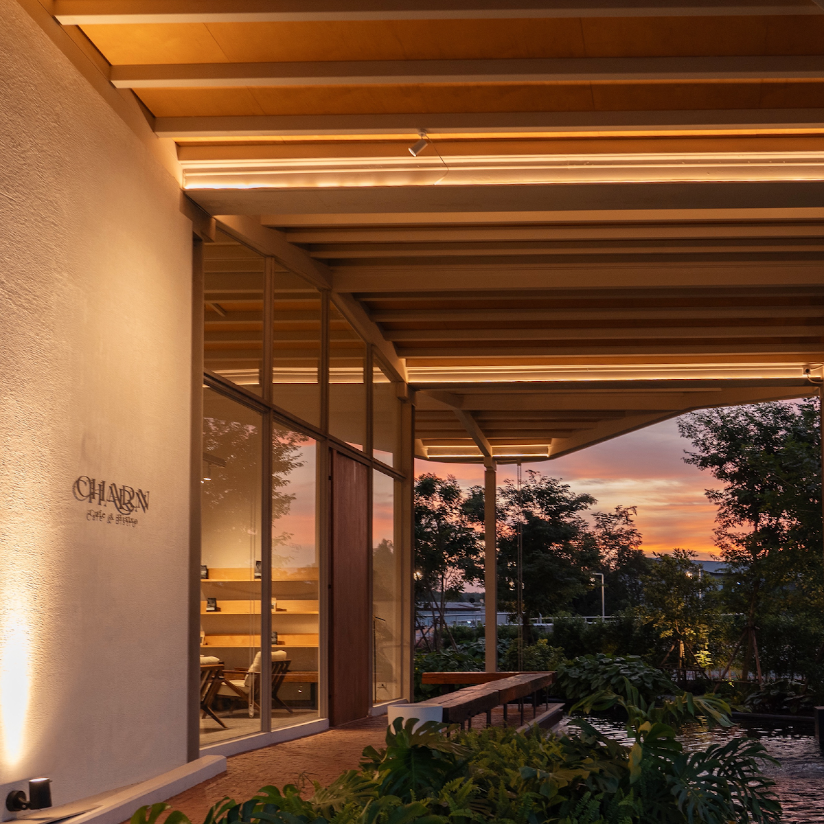 CHARN Cafe & Bistro (ฌาน คาเฟ่ & บิสโทร)