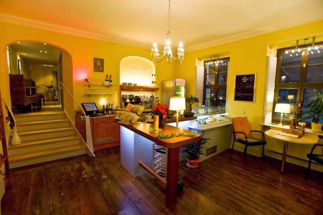 Dom - Café und Restaurant