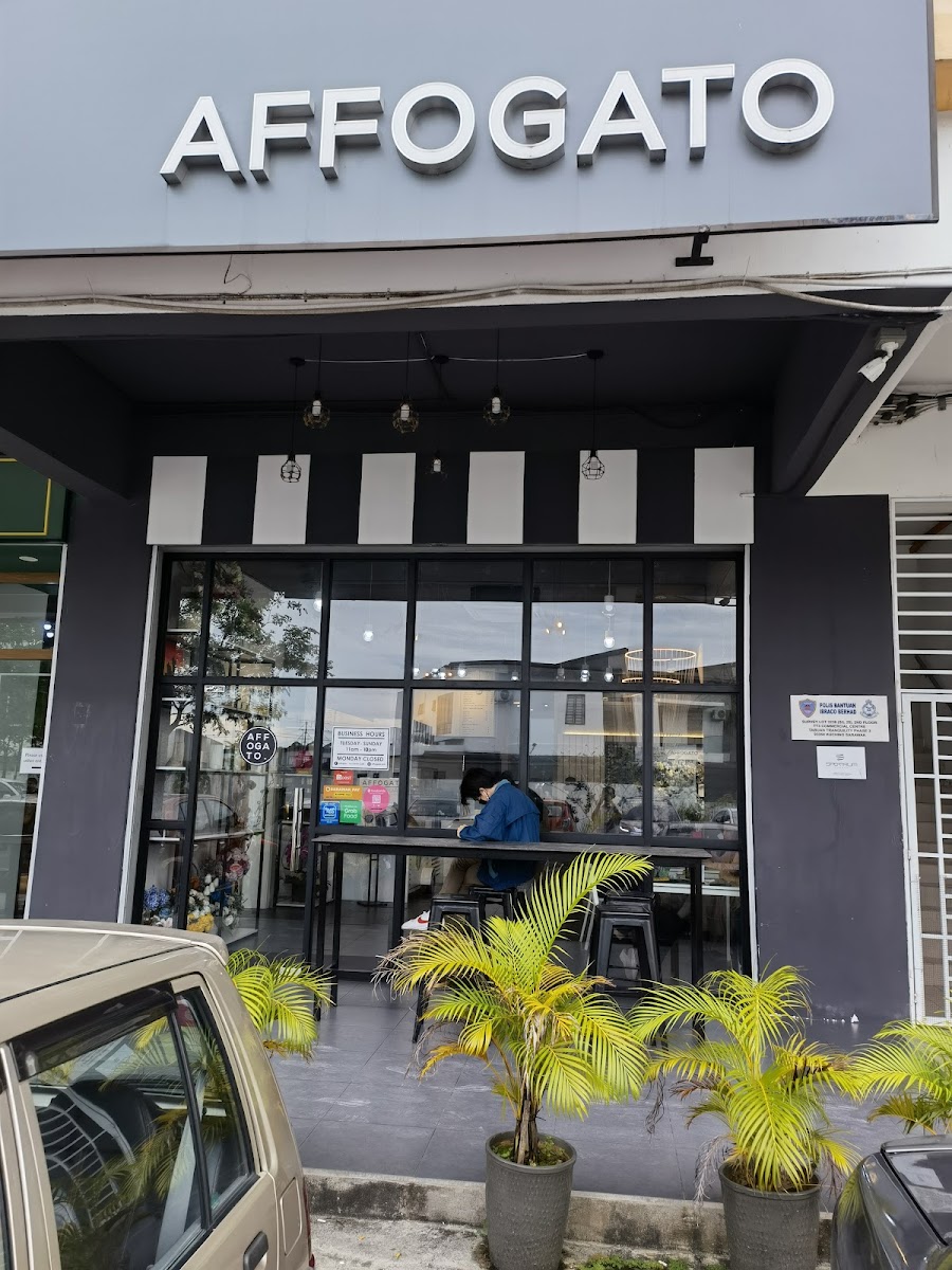 Oregano Cafe @ Tabuan Tranquility 3