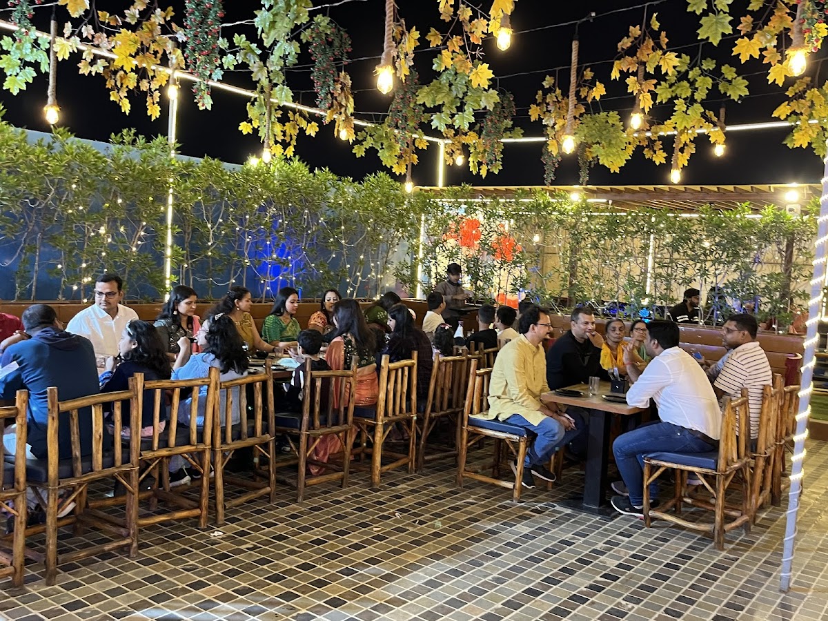 Venus Rooftop Restro & Cafe | Best Rooftop Cafe in Ahmedabad